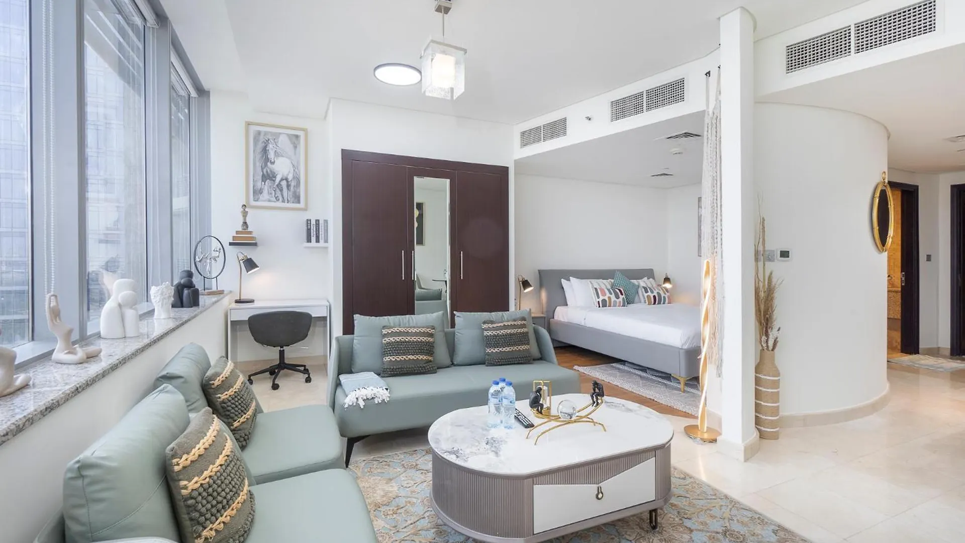 Apartment Trinity Holiday Homes In Difc With Spectacular Views Dubai United Arab Emirates